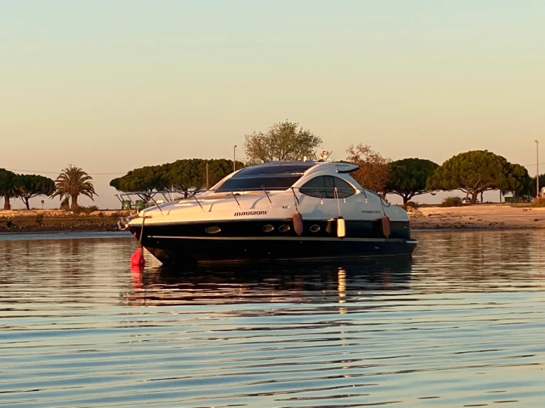 Hire Motorboat with or without skipper PRIMATIST By Bruno Abbate Lisbon