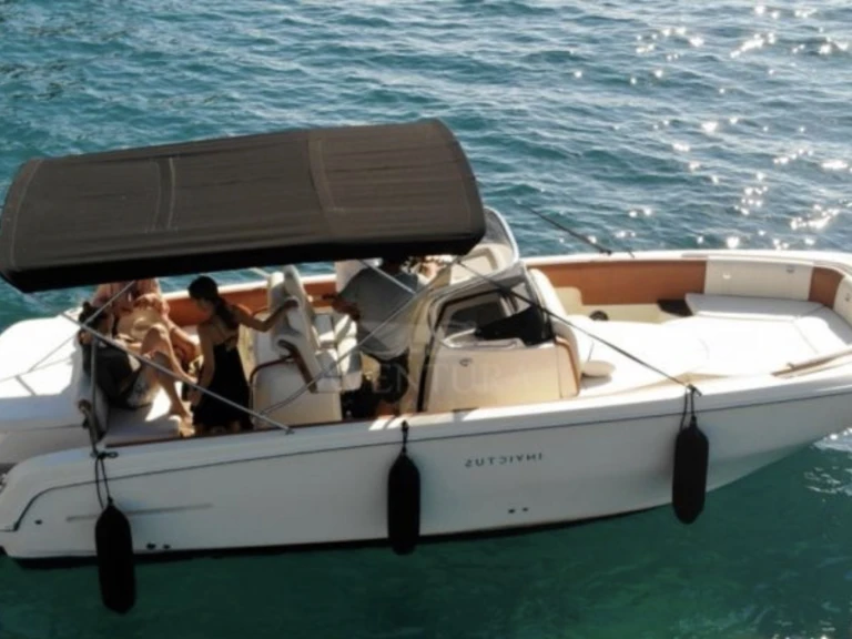 Hire Motorboat with or without skipper Invictus  Palma de Mallorca