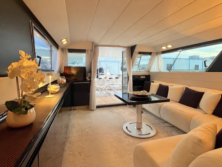 Ghibli Ghibli 19 charter bareboat or skippered in  Porto Termoli