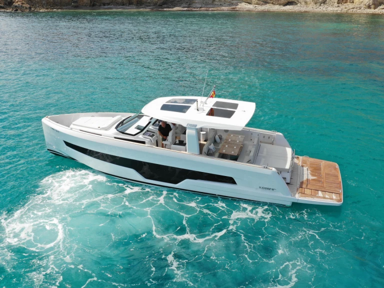 Motorboat to hire Santa Eulària des Riu at the best price