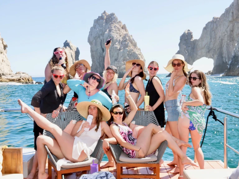 Yacht charter Cabo San Lucas - Custom Made 32 on SamBoat