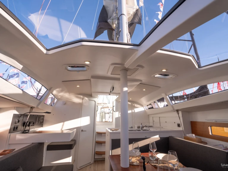 Yacht hire Marseille cheap RM 1080