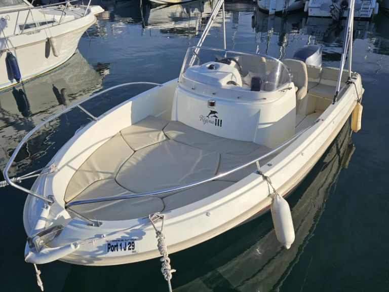 Hire a Jeanneau Cap Camarat 5.5 Style Mandelieu-la-Napoule