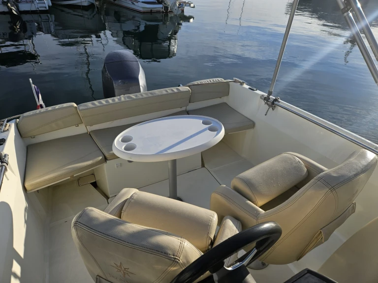 Yacht hire Mandelieu-la-Napoule cheap Cap Camarat 5.5 Style