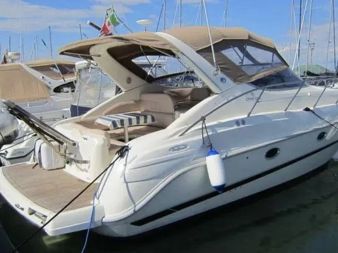 Yacht charter Vieux Port de Cannes - Cranchi Zaffiro 34 on SamBoat