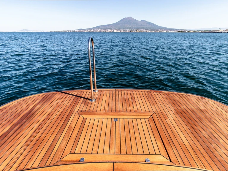 Hire Motorboat with or without skipper Nautica Esposito Sorrento