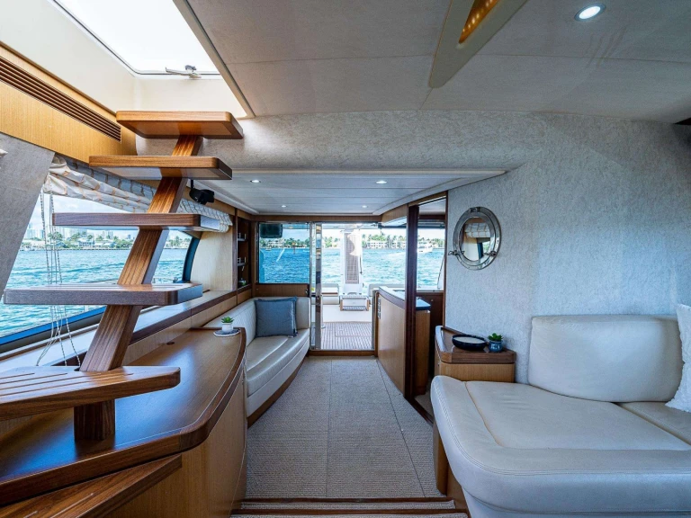 Hire Luxury Yacht Ferretti with a boat licence