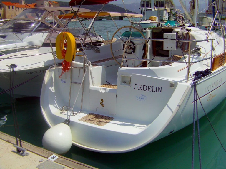 Sailboat to hire Trogir at the best price