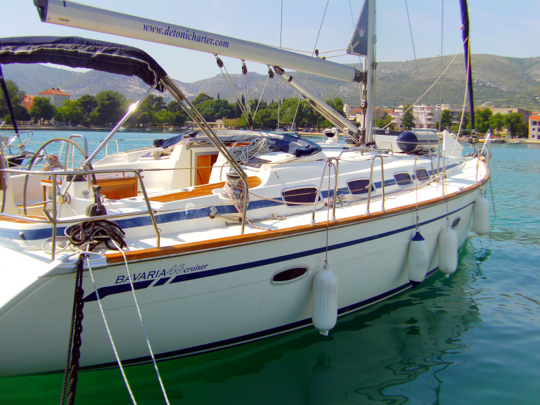 Hire a Bavaria Cruiser 46 Trogir