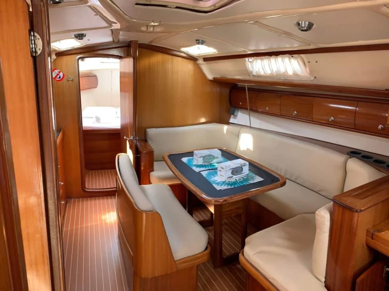 Yacht charter Volos - Bavaria Bavaria 38 on SamBoat