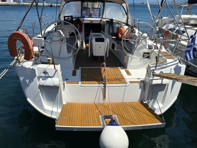 Hire a Jeanneau Sun Odyssey 469 Alimos