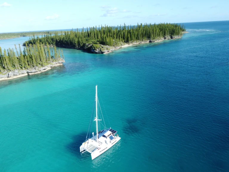 Hire a Catana Catana 47 Nouméa