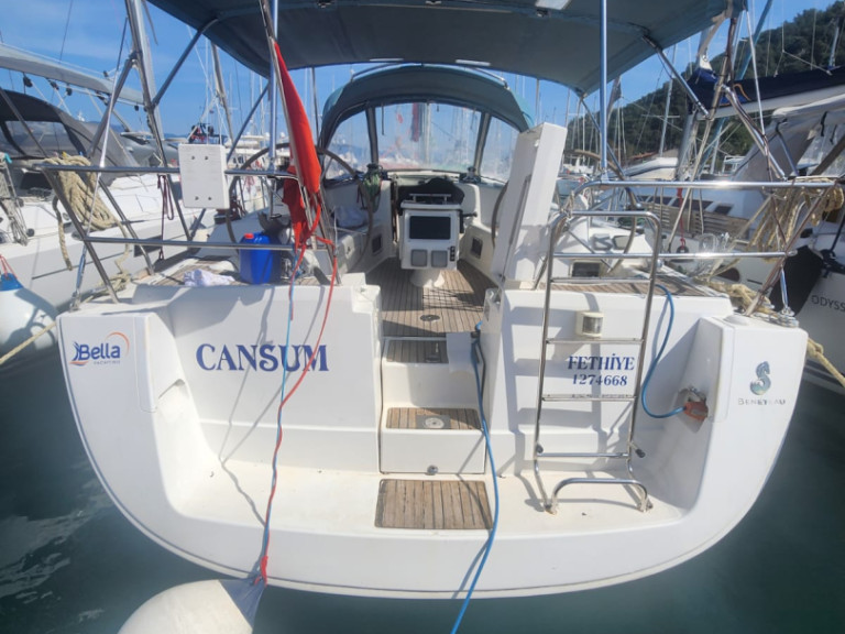 Hire Sailboat Bénéteau with a boat licence