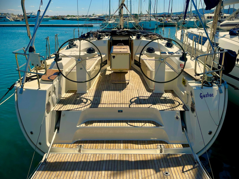 Yacht hire Drage cheap Cruiser 45