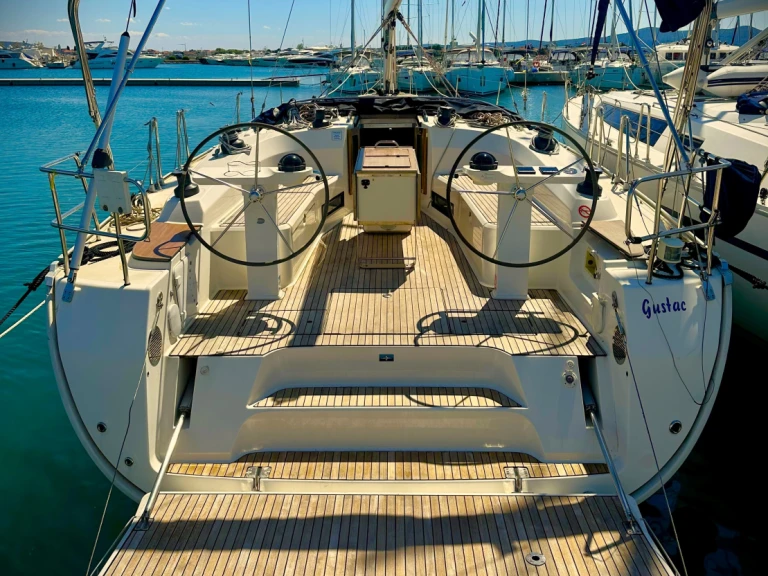 Yacht hire Drage cheap Cruiser 45