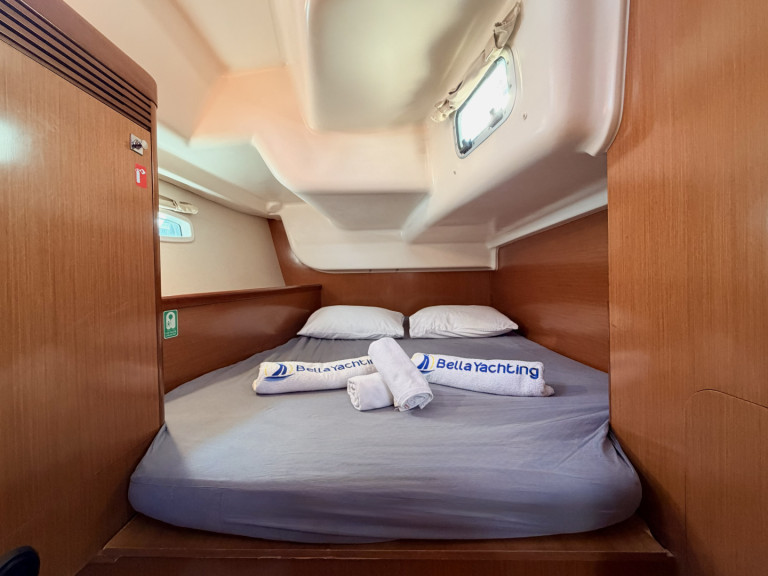 Yacht charter Fethiye - Bénéteau Beneteau Oceanis 40 Cansum on SamBoat