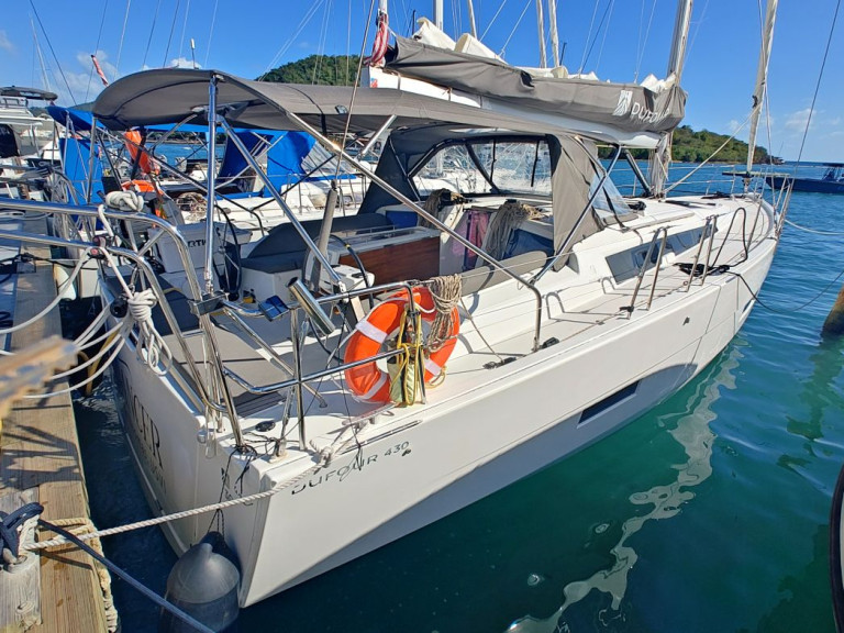 Hire Sailboat Dufour with a boat licence