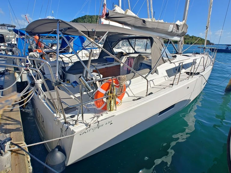 Hire Sailboat Dufour with a boat licence