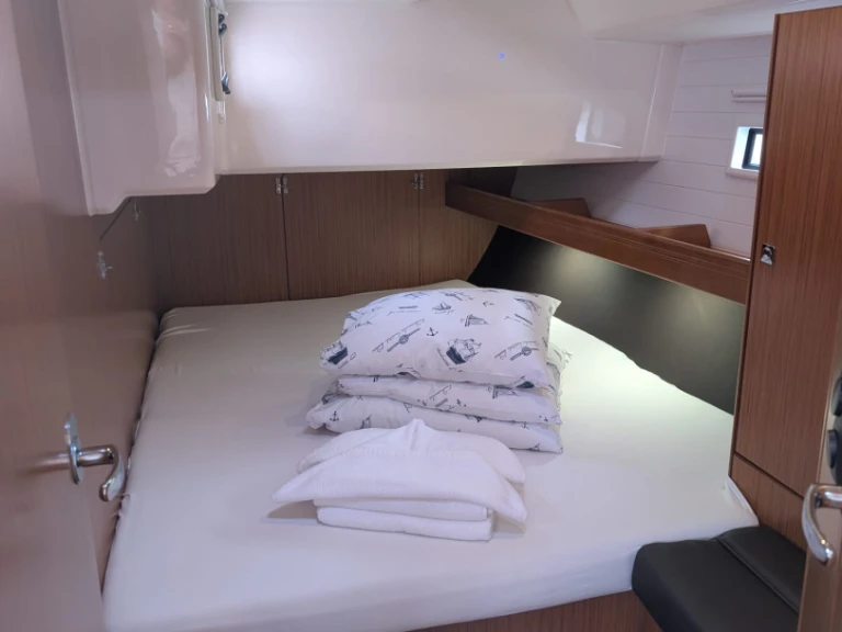 Hire Sailboat with or without skipper Bavaria Rogoznica