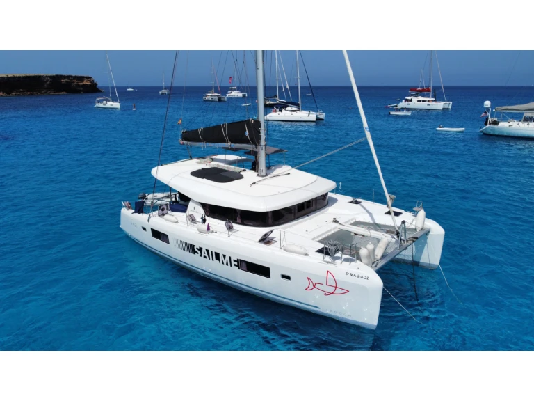 Charter a Lagoon Lagoon 42 in Ibiza Town on Samboat