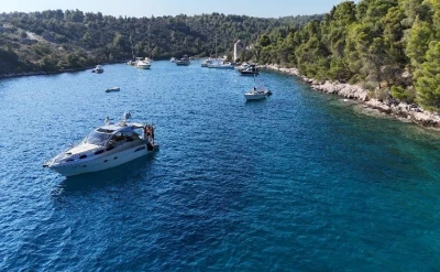 Hire a Grginić Mirakul 40 Split