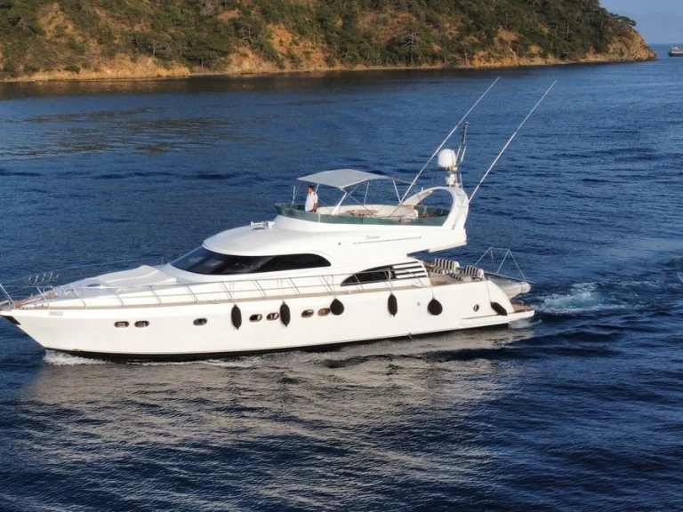 Charter a Tuzla Yapimi Sirocco in Göcek on Samboat
