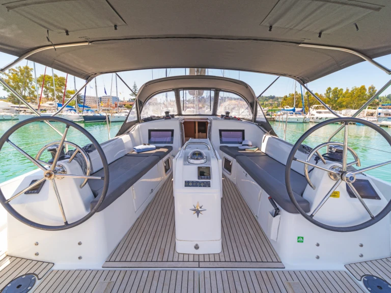 Hire a Jeanneau Sun Odyssey 410 Alimos