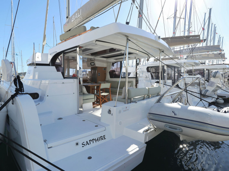 Yacht hire Seget Donji cheap Bali Catspace Voile