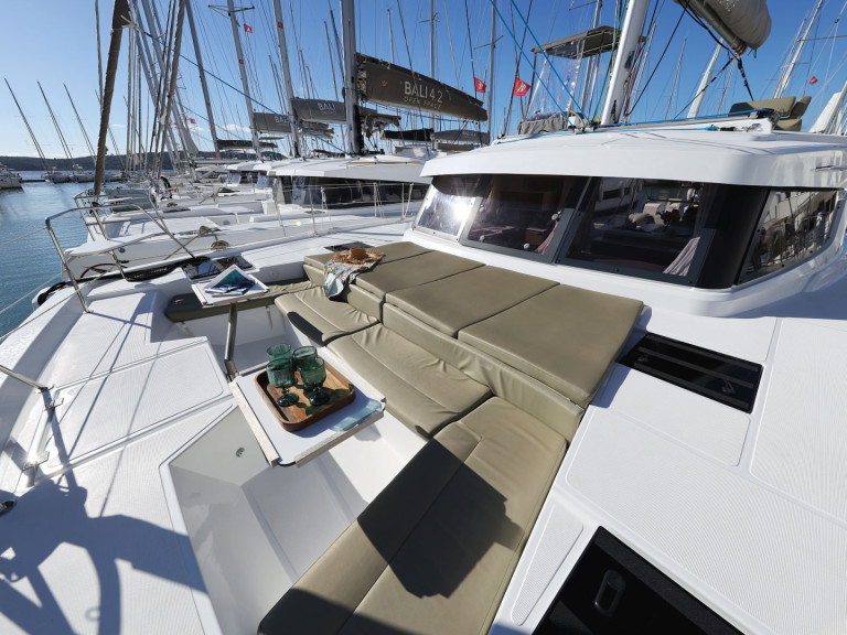 Catamaran hire in Seget Donji - Bali Bali Catspace Voile