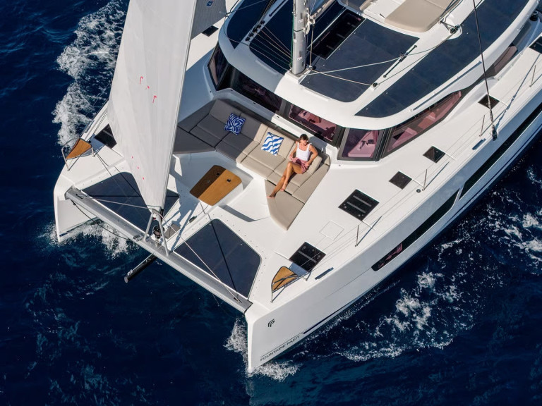 Catamaran to hire Road Town at the best price