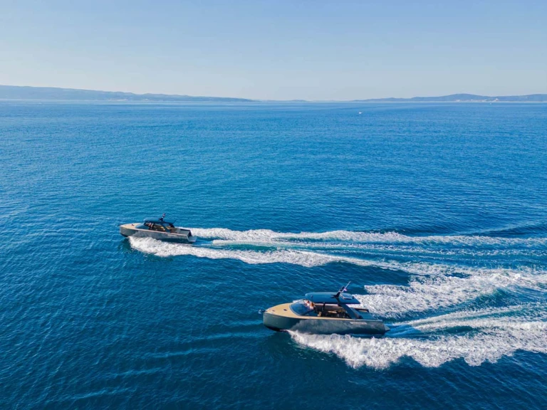 Motorboat to hire Split at the best price