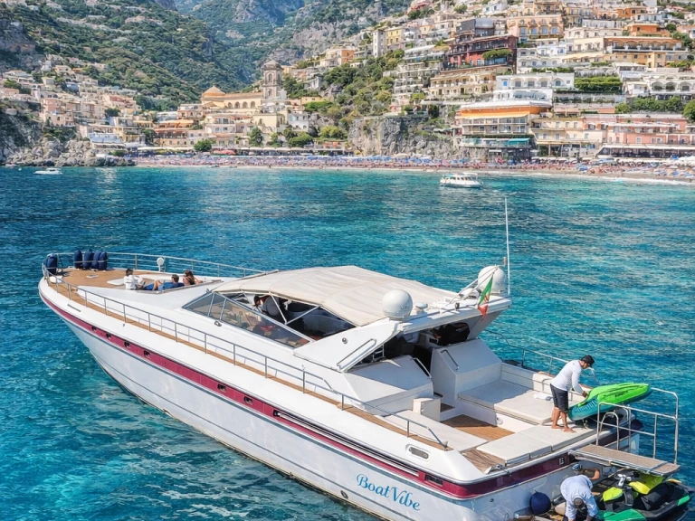 Luxury Yacht to hire Amalfi at the best price