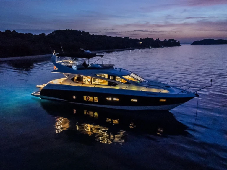 Luxury Yacht to hire Split at the best price
