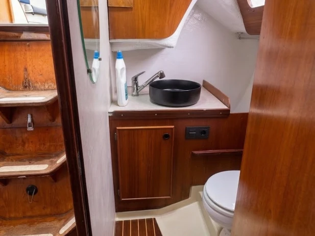 Yacht charter Gijón - Jeanneau Sun Rise on SamBoat