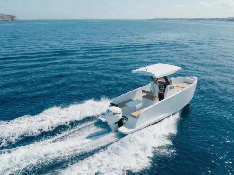 Motorboat hire in Gijón - Cattleya X6