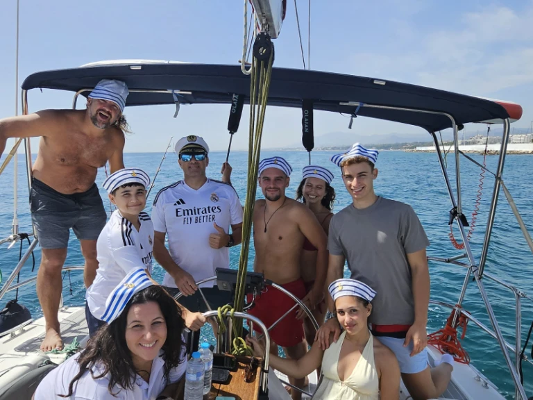 Yacht charter Marbella - Elan Elan 37 on SamBoat