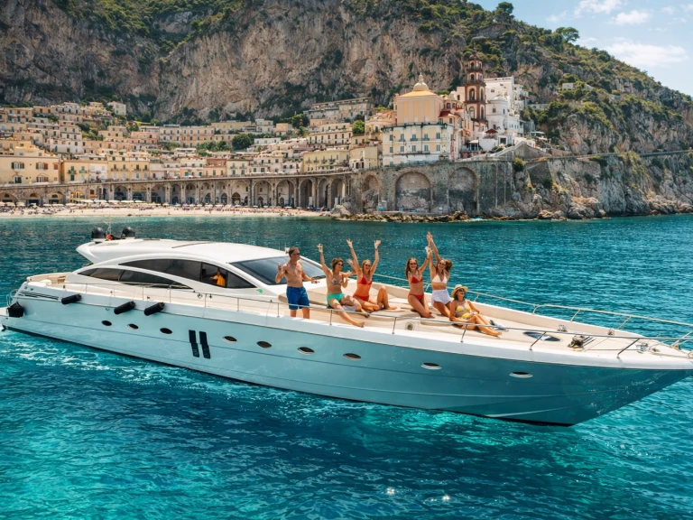 Yacht hire Amalfi cheap Pershing 62