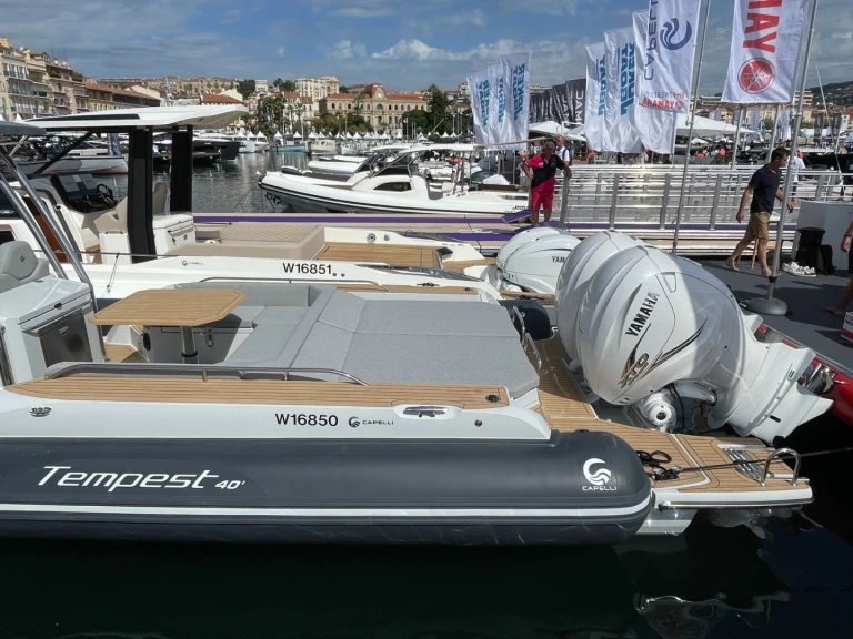 Yacht charter Marine de Sant'Ambrogio - Capelli Tempest 40 on SamBoat