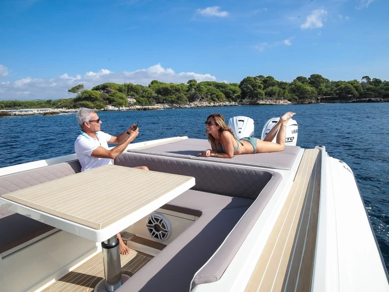 Hire RIB with or without skipper Capelli Marine de Sant'Ambrogio