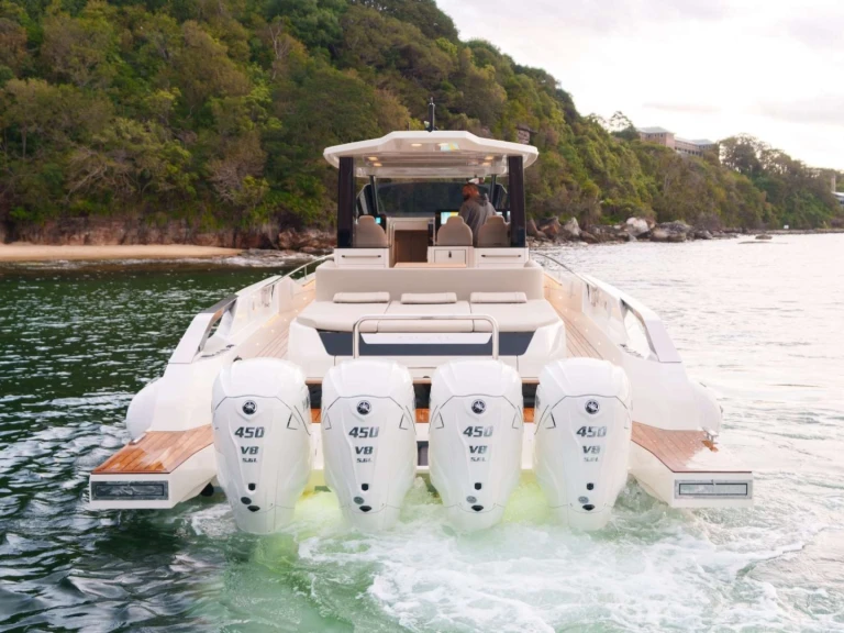 RIB hire in Marine de Sant'Ambrogio - Capelli STRADIVARI 52