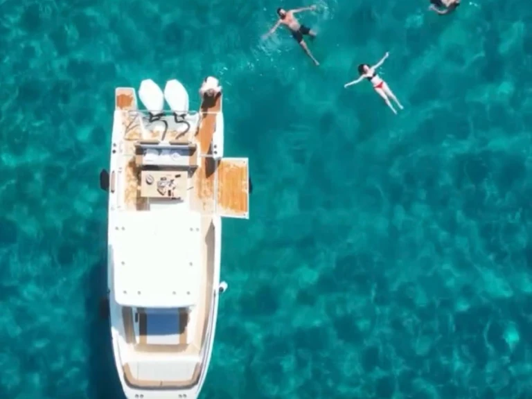 Bénéteau Flyer 9 charter bareboat or skippered in  Saint-Raphaël