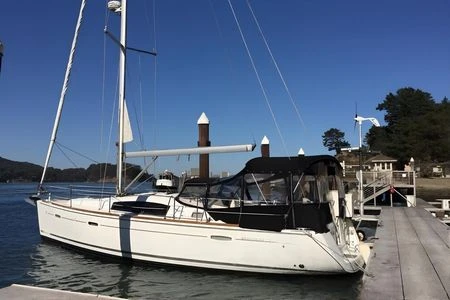 Yacht charter Granville - Bénéteau Océanis 409 on SamBoat