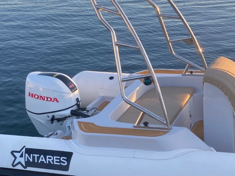 Charter a Antares capri in Rapallo on Samboat