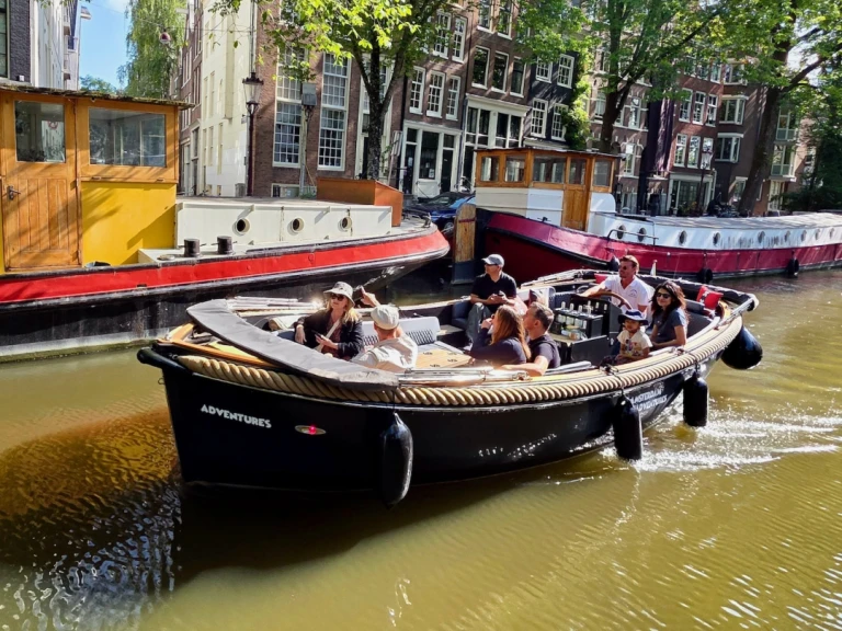Hire a SeaFury SeaFury800 Amsterdam