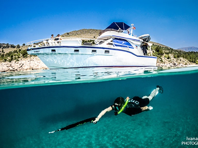 Custom Made Striker 50 charter bareboat or skippered in  Bar