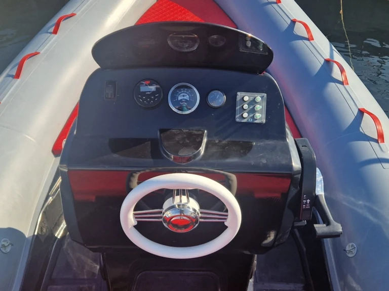 Yacht hire Porto Rotondo cheap 5.80