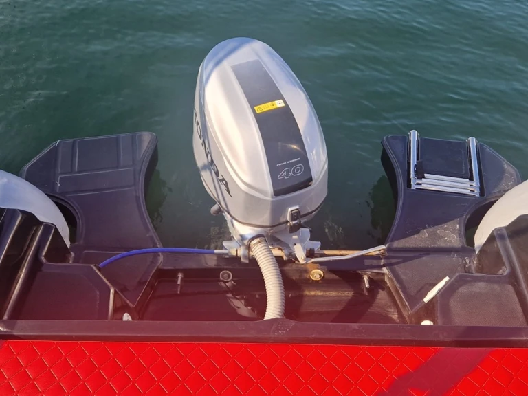 RIB hire in Porto Rotondo - Magnus 5.80