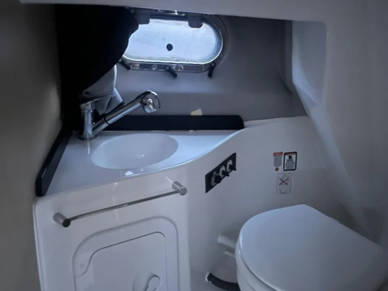 Yacht charter Castellammare di Stabia - Saver Saver 750 Cabin  on SamBoat