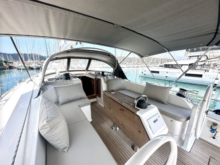 Yacht hire Fethiye cheap Cruiser 46