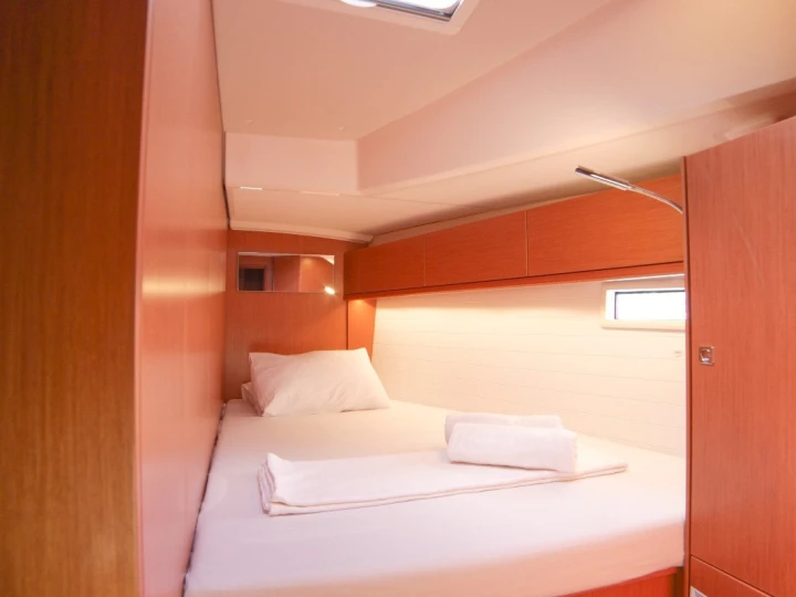 Sailboat hire in Fethiye - Bavaria Cruiser 46